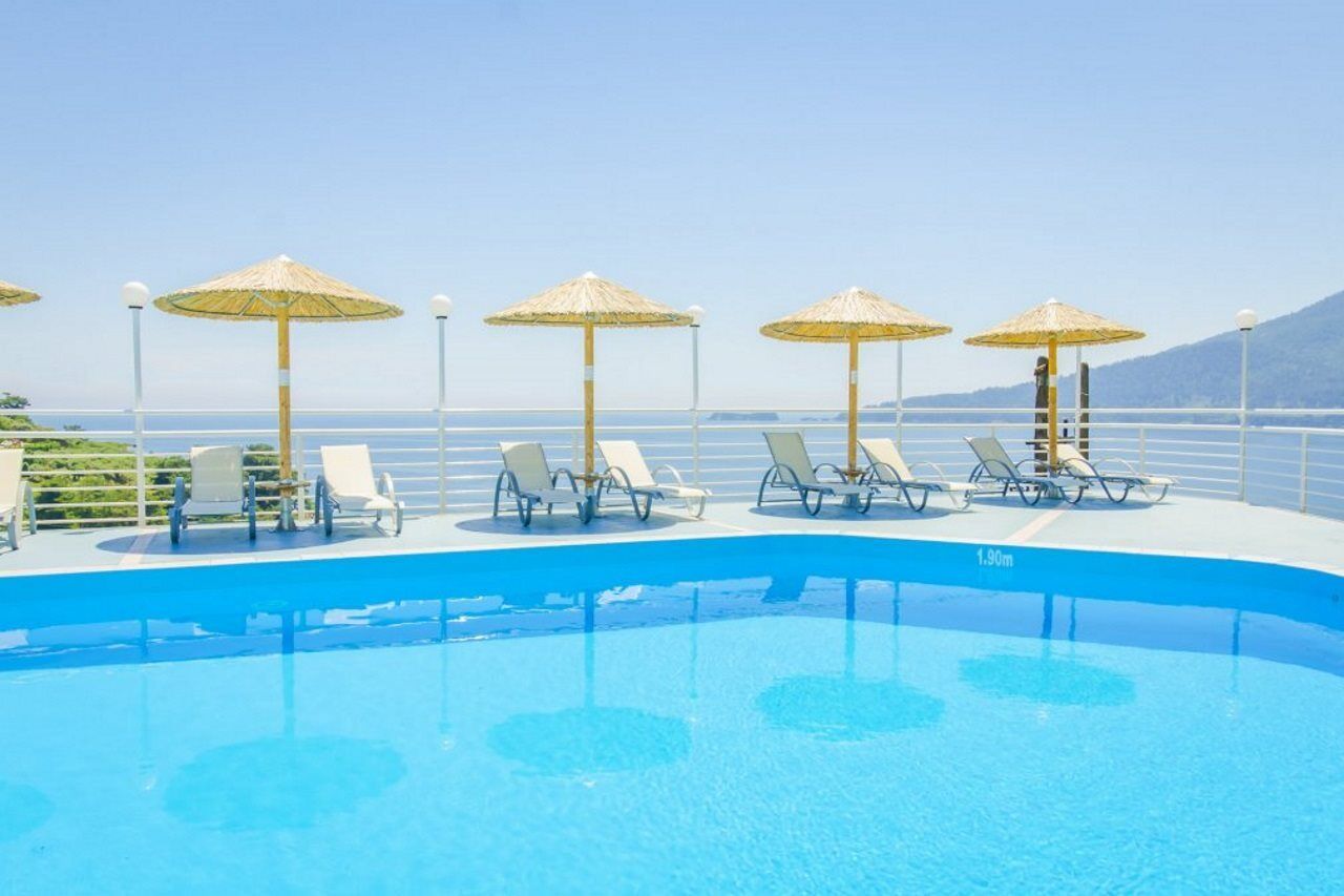 Dionysos 3*